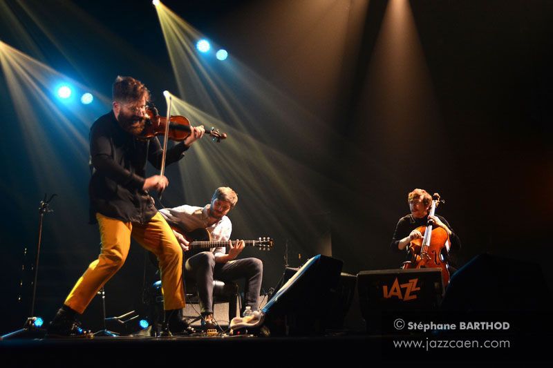  Théo Ceccaldi trio