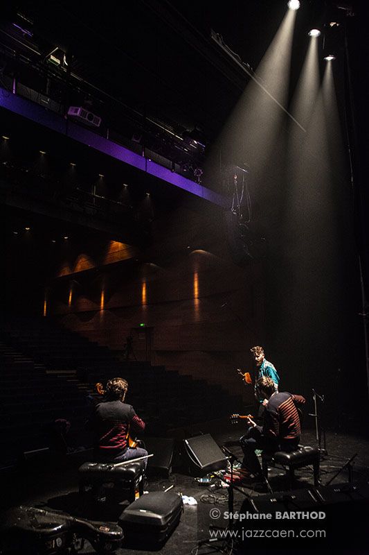  Théo Ceccaldi trio